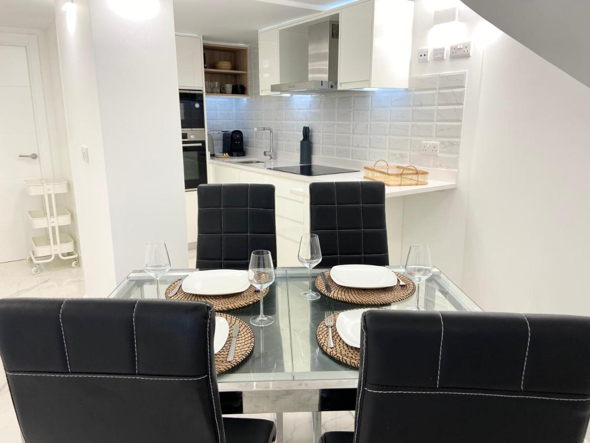 Unique Waterfront Duplex On The Mediterranean - Caleta, Catalan Bay Gibraltar Luaran gambar